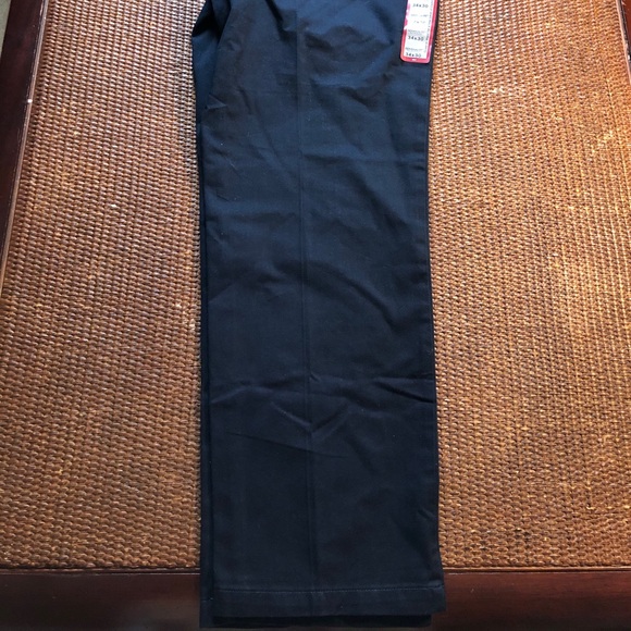 NWT Men’s Docker Individual Fit and Classic Pants - Picture 9 of 16